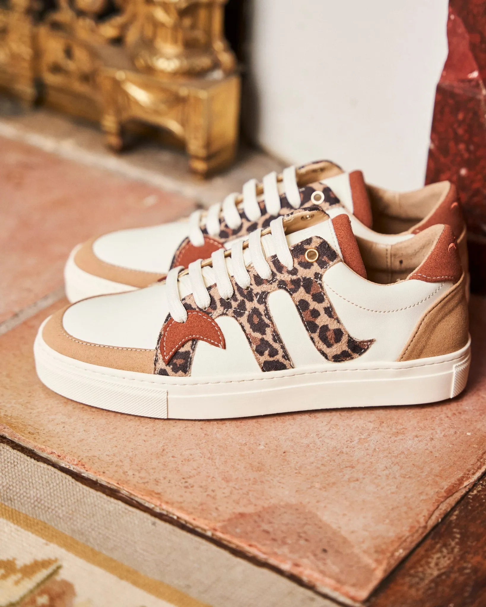Minuit sur Terre Sneakers<Empreinte Léo