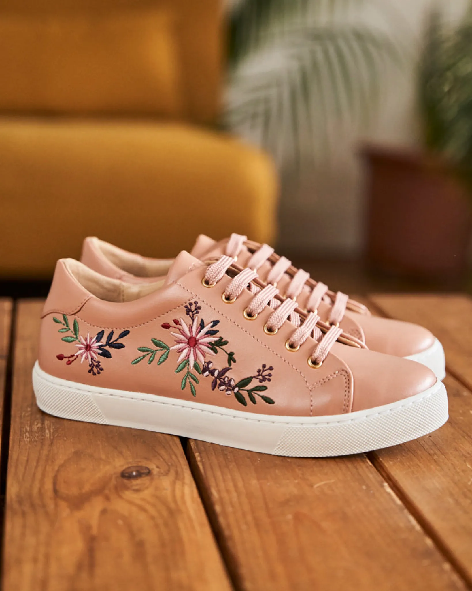 Minuit sur Terre Sneakers<Virevolte Dame de Minuit Blush