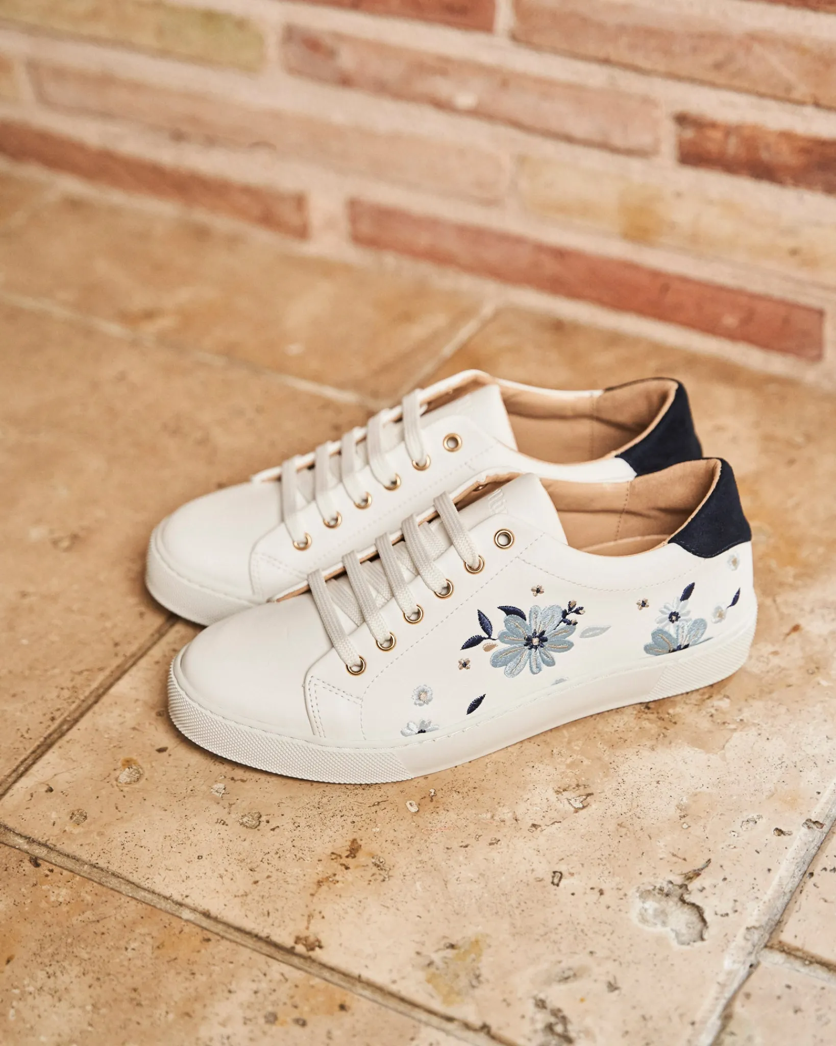 Minuit sur Terre Sneakers<Virevolte Fleur Bleue