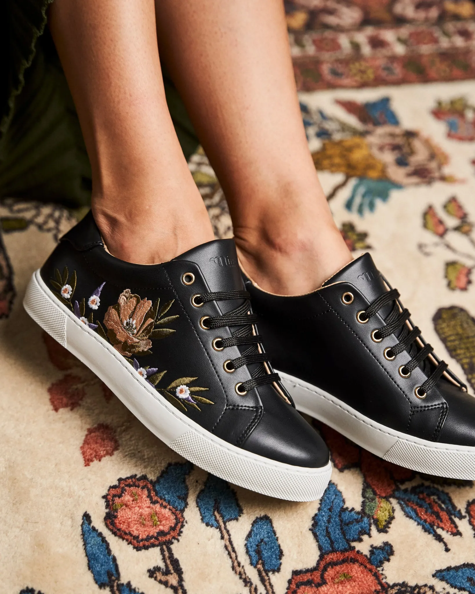 Minuit sur Terre Sneakers<Virevolte Nocturne